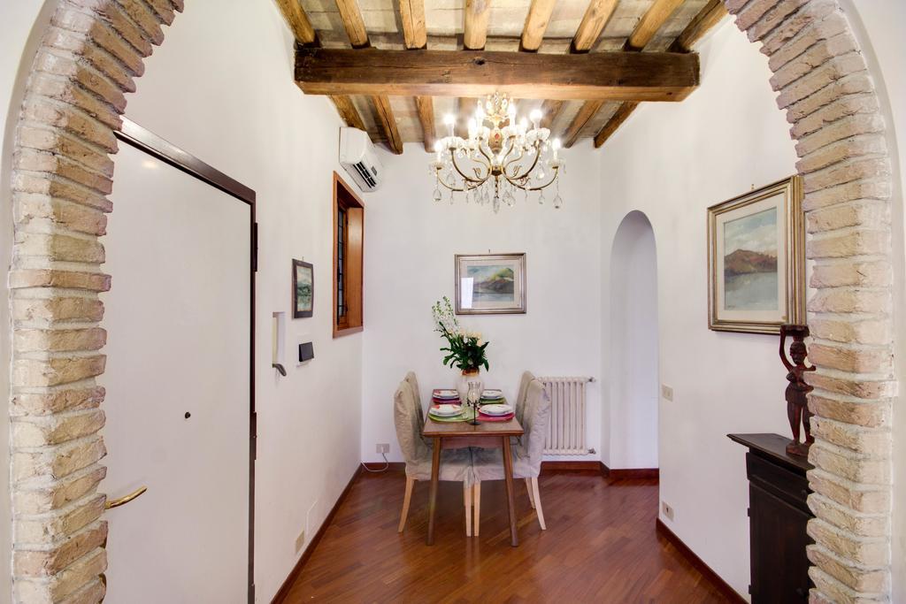 Stunning Pantheon Apartment Rom Værelse billede